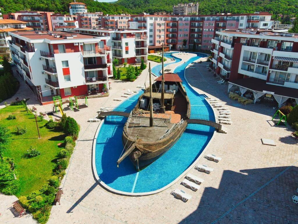 Privilege Fort Beach - Sea Viev Premium Apartments Елените Екстериор снимка